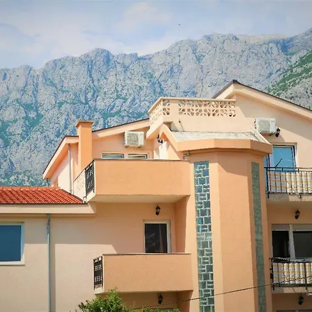 House Kovacevic * Макарська