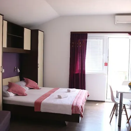 Апартаменти House Kovacevic Макарська